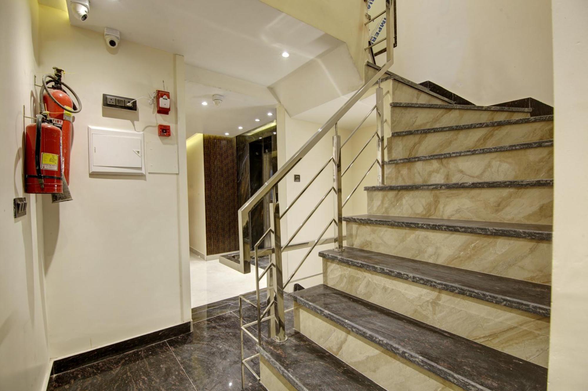 Bless Inn - Near Connaught Place New Delhi Luaran gambar